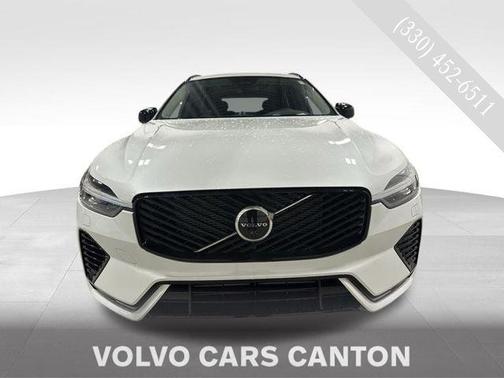 Crystal White Metallic 2026 Volvo XC60 Plug-In Hybrid T8 Ultra