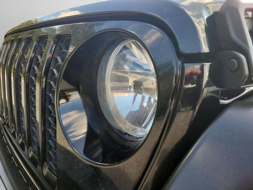 2020 Jeep Gladiator Sport S