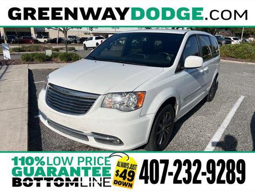 2015 Chrysler Town & Country S