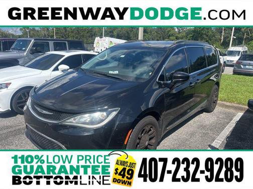 2017 Chrysler Pacifica Touring-L