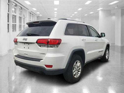 2020 Jeep Grand Cherokee Laredo