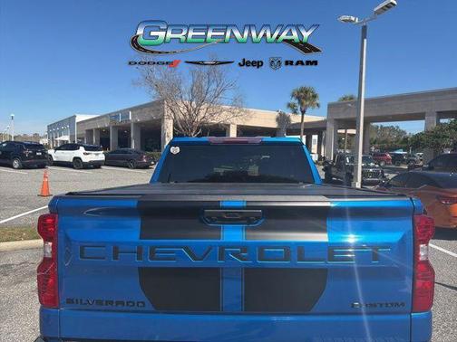 2022 Chevrolet Silverado 1500 Custom