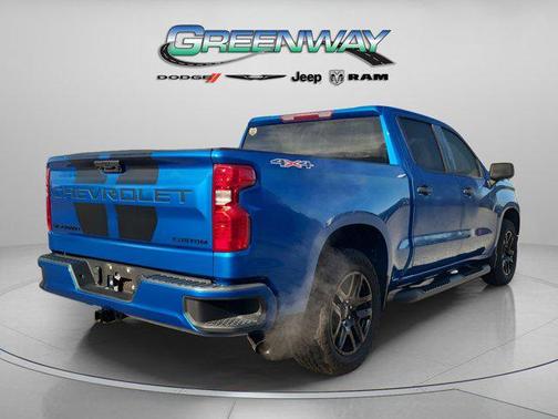 2022 Chevrolet Silverado 1500 Custom