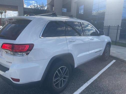 2020 Jeep Grand Cherokee Laredo