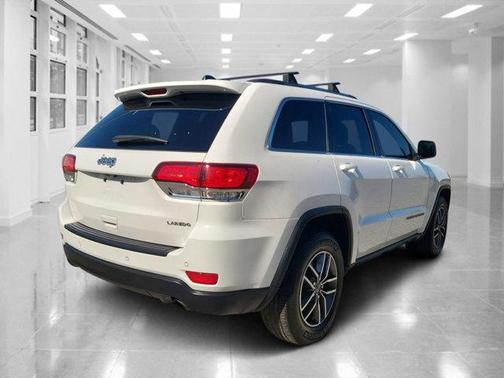 2020 Jeep Grand Cherokee Laredo