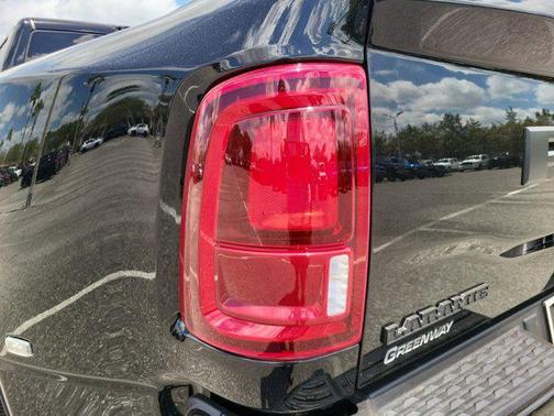 2025 RAM 3500 Laramie Crew Cab 4x4 8' Box