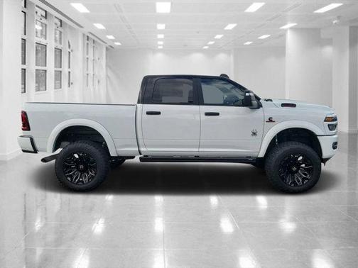 2025 RAM 2500 Big Horn Crew Cab 4x4 6'4' Box
