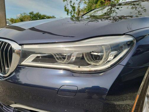 2016 BMW 750 i xDrive