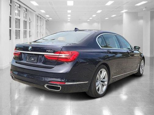 2016 BMW 750 i xDrive