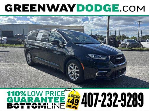 2024 Chrysler Pacifica Touring