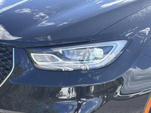 2024 Chrysler Pacifica Touring