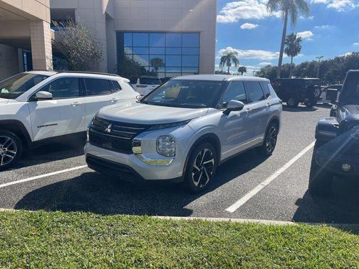 2022 Mitsubishi Outlander ES 2.5 S-AWC