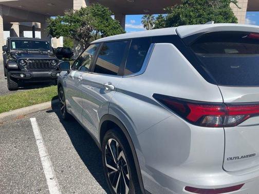 2022 Mitsubishi Outlander ES 2.5 S-AWC