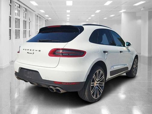 2018 Porsche Macan S