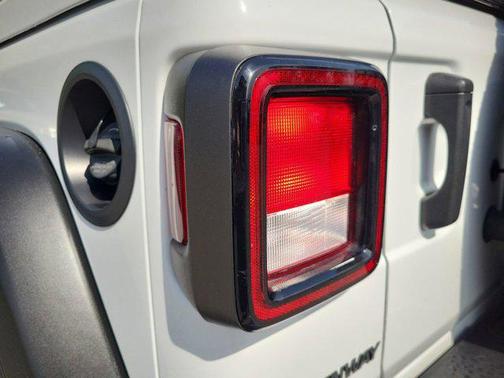 2021 Jeep Wrangler Unlimited Islander 4x4