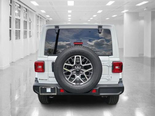 2025 Jeep Wrangler 4-Door Sahara 4x4