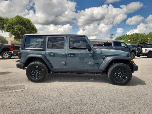 2025 Jeep Wrangler Sport