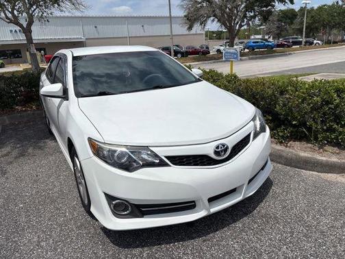 2014 Toyota Camry SE