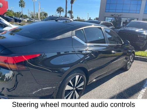 2022 Nissan Altima 2.5 SV