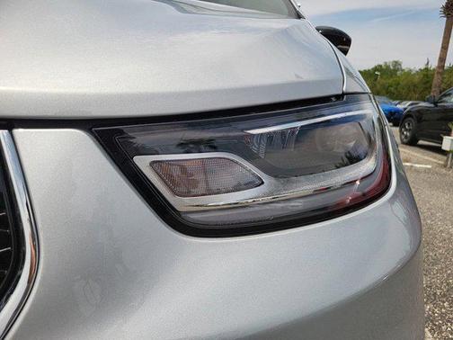 2025 Chrysler Pacifica L