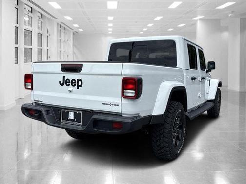 2025 Jeep Gladiator High Tide