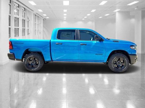 2025 RAM 1500 Warlock Crew Cab 4x4 5'7' Box
