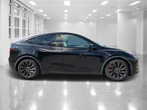 2022 Tesla Model Y Performance Dual Motor All-Wheel Drive
