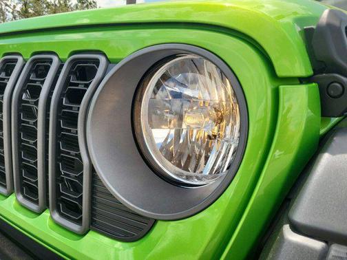 2025 Jeep Wrangler 4xe Sport S
