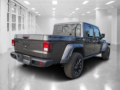 2025 Jeep Gladiator Nighthawk