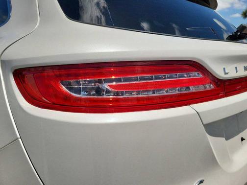 2016 Lincoln MKC Select