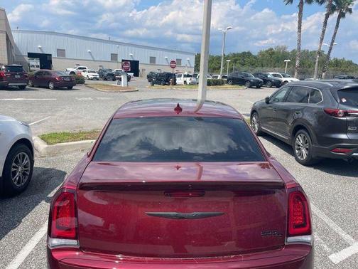 2023 Chrysler 300 C