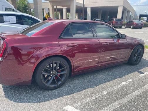 2023 Chrysler 300 C