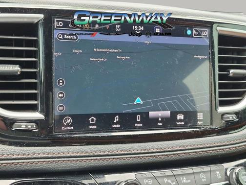 Diamond Black Crystal Pearlcoat 2024 Chrysler Pacifica L