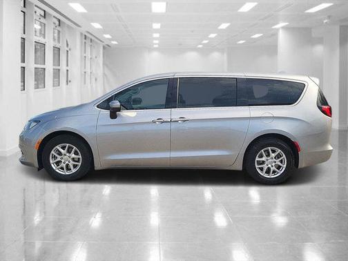 2017 Chrysler Pacifica LX