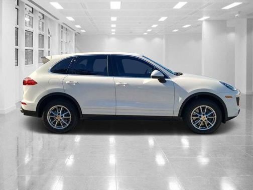 2016 Porsche Cayenne Cayenne