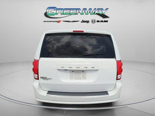 White Knuckle Clearcoat 2019 Dodge Grand Caravan SE