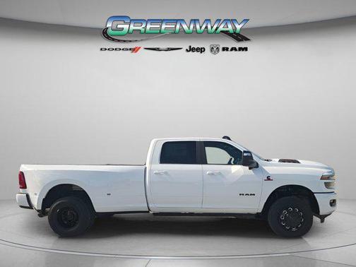 2026 RAM 3500 Laramie Crew Cab 4x4 8' Box