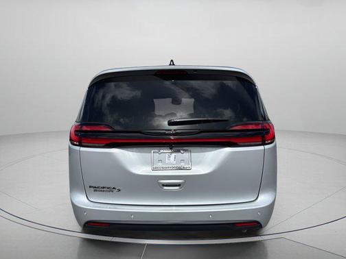 2026 Chrysler Pacifica L