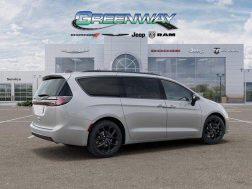 2026 Chrysler Pacifica L