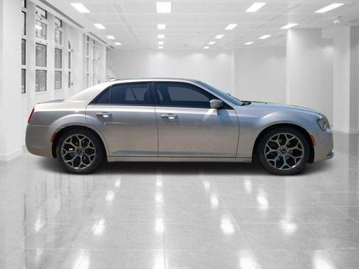 2018 Chrysler 300 S