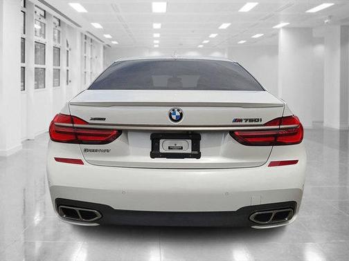 2019 BMW M760 xDrive