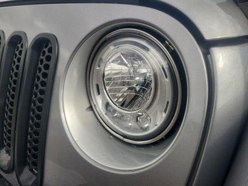 2017 Jeep Wrangler Sahara