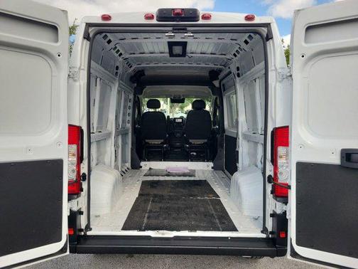 2024 RAM ProMaster 2500 Tradesman