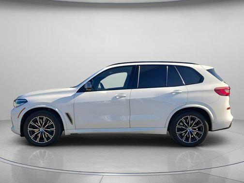 2020 BMW X5 M50i