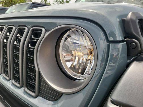 2025 Jeep Wrangler 4xe Sport S