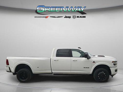 2026 RAM 3500 Limited Crew Cab 4x4 8' Box