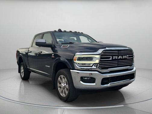 2019 RAM 2500 Laramie Crew Cab 4x4 6'4' Box