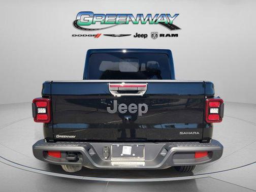 2026 Jeep Gladiator Sahara 4x4