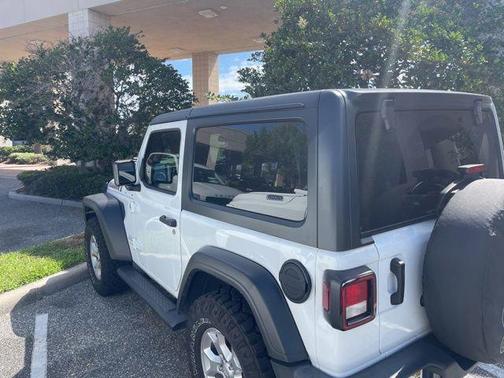 2021 Jeep Wrangler Islander 4X4