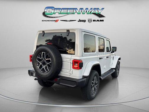 2026 Jeep Wrangler 4-Door Sahara 4x4